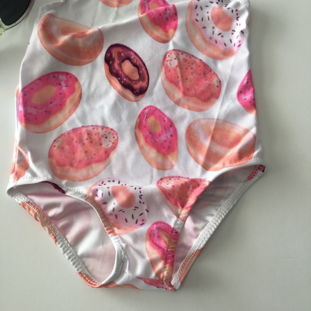 🎉🍩Doughnut Bathing Suit🍩🎉 - Picture 4 of 5